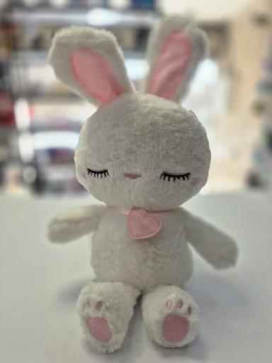 عروسک خرگوش چشم بسته